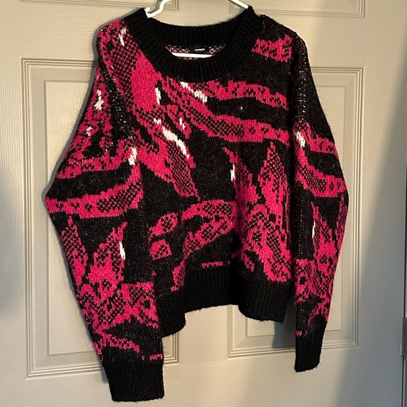 Fuzzy Knit Printed Crew Neck Sweater - Picture 5 of 7